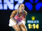 Iga Swiatek Dikejutkan Rybakina di Final WTA, Madison Keys Tersingkir