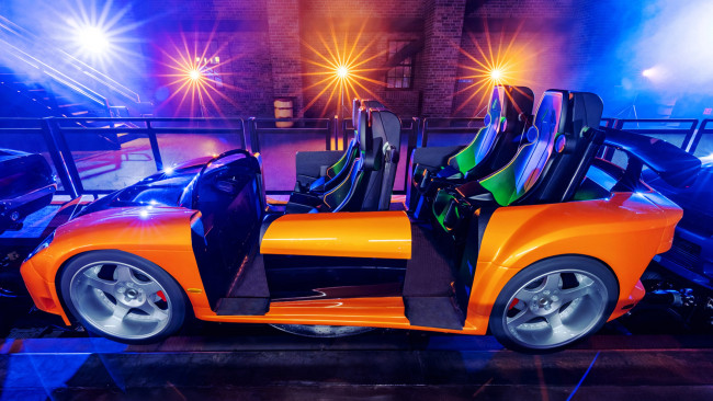 Universal mengungkapkan mobil roller coaster drifting Fast & Furious baru di Hollywood