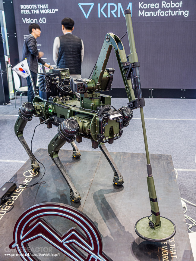 Anjing robot patroli yang dilengkapi dengan senapan mesin dapat segera dikerahkan di Taiwan