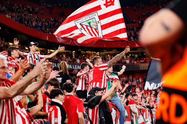 Athletic Club dilarang oleh FIFA untuk melakukan penandatanganan hingga 2028, tetapi klub percaya itu akan diselesaikan dengan cepat