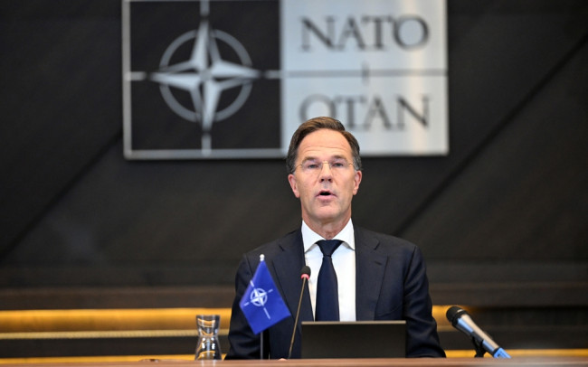 Rutte mengatakan Pasal 5 tidak ada di atas meja setelah NATO menembak jatuh rudal menuju Turki