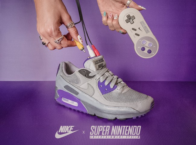 Sepatu kets SNES? Desainer menggabungkan sepatu Nike Air Max dengan SNES untuk unit konsol yang aneh namun berfungsi