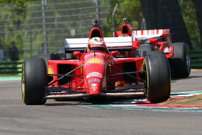Ferrari dan Mercedes berdebat tentang aturan pra-start lima detik di Formula 1: "Cukup sudah cukup"