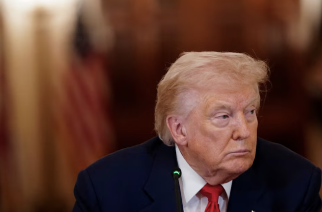 Trump memperingatkan 