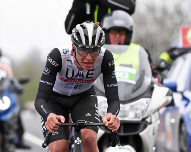 Tadej Pogačar mengincar kemenangan Paris-Roubaix pertamanya minggu ini dan menyapu bersih Monument pada tahun 2026