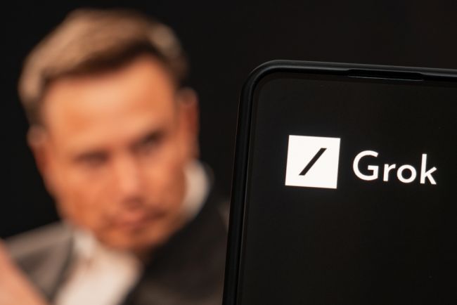 Polandia akan mengajukan keluhan Uni Eropa terhadap xAI atas pernyataan ofensif Grok