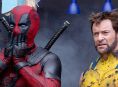 Laporan: Akademi mengincar Ryan Reynolds dan Hugh Jackman untuk menjadi pembawa acara Oscar 2025