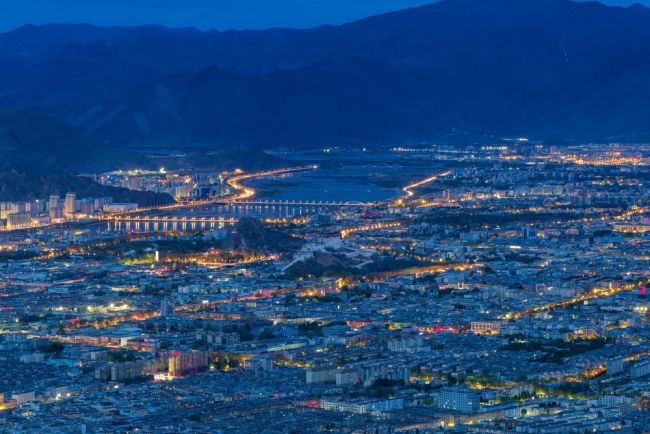 Tibet merayakan enam dekade di bawah kekuasaan Tiongkok