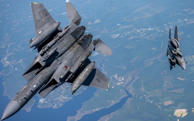 Pentagon memberikan kontrak Boeing senilai $ 8,6 miliar untuk jet tempur F-15 baru untuk Israel