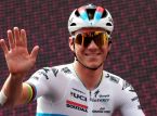Remco Evenepoel memenangkan uji coba waktu pertama Tour de France dan Pogacar memimpin Klasifikasi Umum