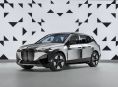 BMW memperkenalkan teknologi pengubah warna mobil di CES 2022