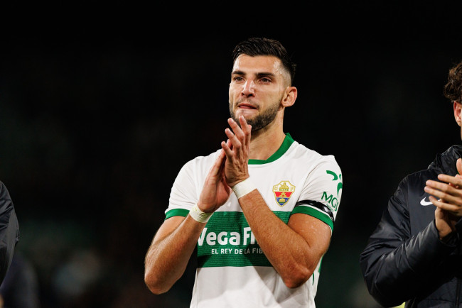 Jaksa meminta hukuman penjara lebih dari sepuluh tahun untuk pemain Elche Rafa Mir atas kekerasan seksual