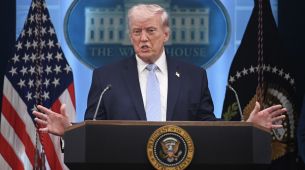 Trump setuju gencatan senjata dua minggu di Iran, mundur dari ancaman untuk 