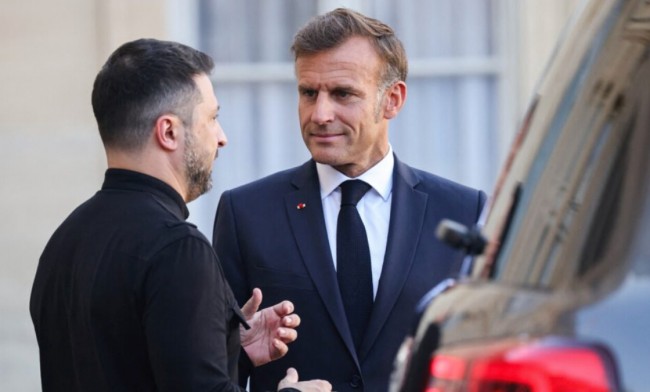 Zelensky mengunjungi Prancis untuk menyegel kesepakatan pertahanan udara dan pesawat tempur