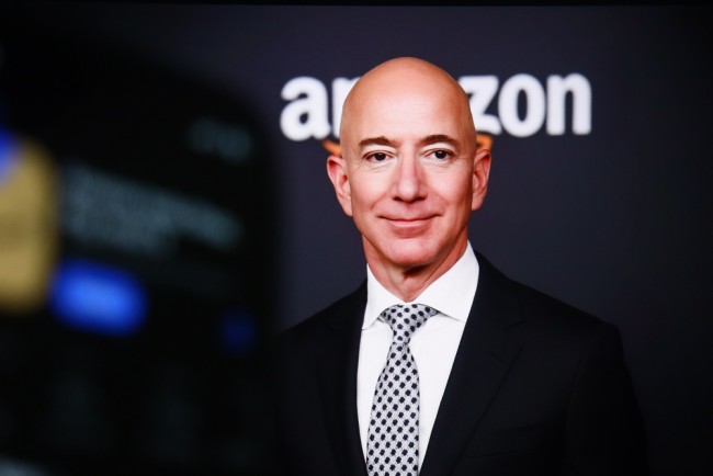 Jeff Bezos akan ikut memimpin startup AI dalam peran operasional pertama sejak Amazon