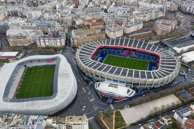 Tahun 2026 akan dimulai dengan fitur ganda derby Paris antara PSG dan Paris FC