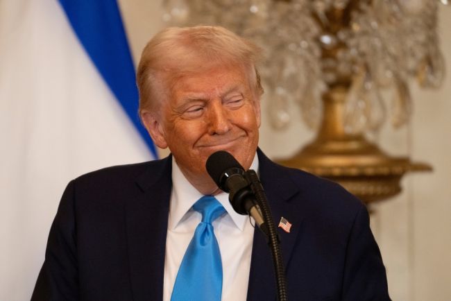 Donald Trump telah memerintahkan semua tunawisma untuk meninggalkan Washington, D.C.