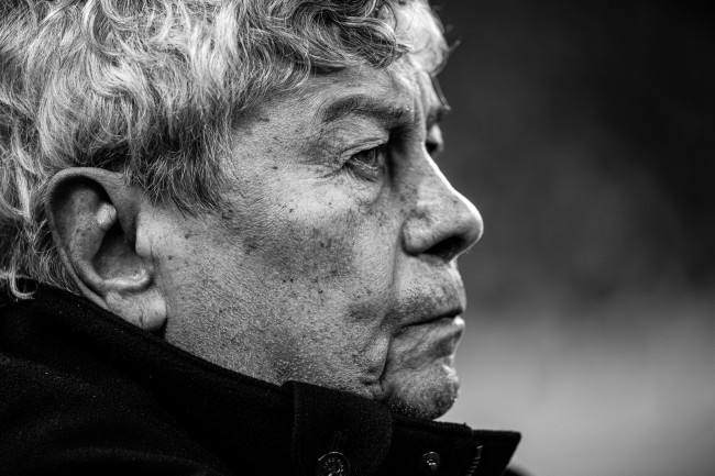 Pelatih kepala Rumania Mircea Lucescu meninggal karena keadaan darurat jantung