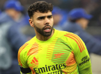 Arsenal senang dengan salah satu keputusan VAR paling kontroversial dalam sejarah Liga Premier