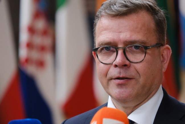 Finlandia memperingatkan: Rusia akan mengalihkan pasukan ke perbatasan NATO jika kita mencapai perdamaian di Ukraina