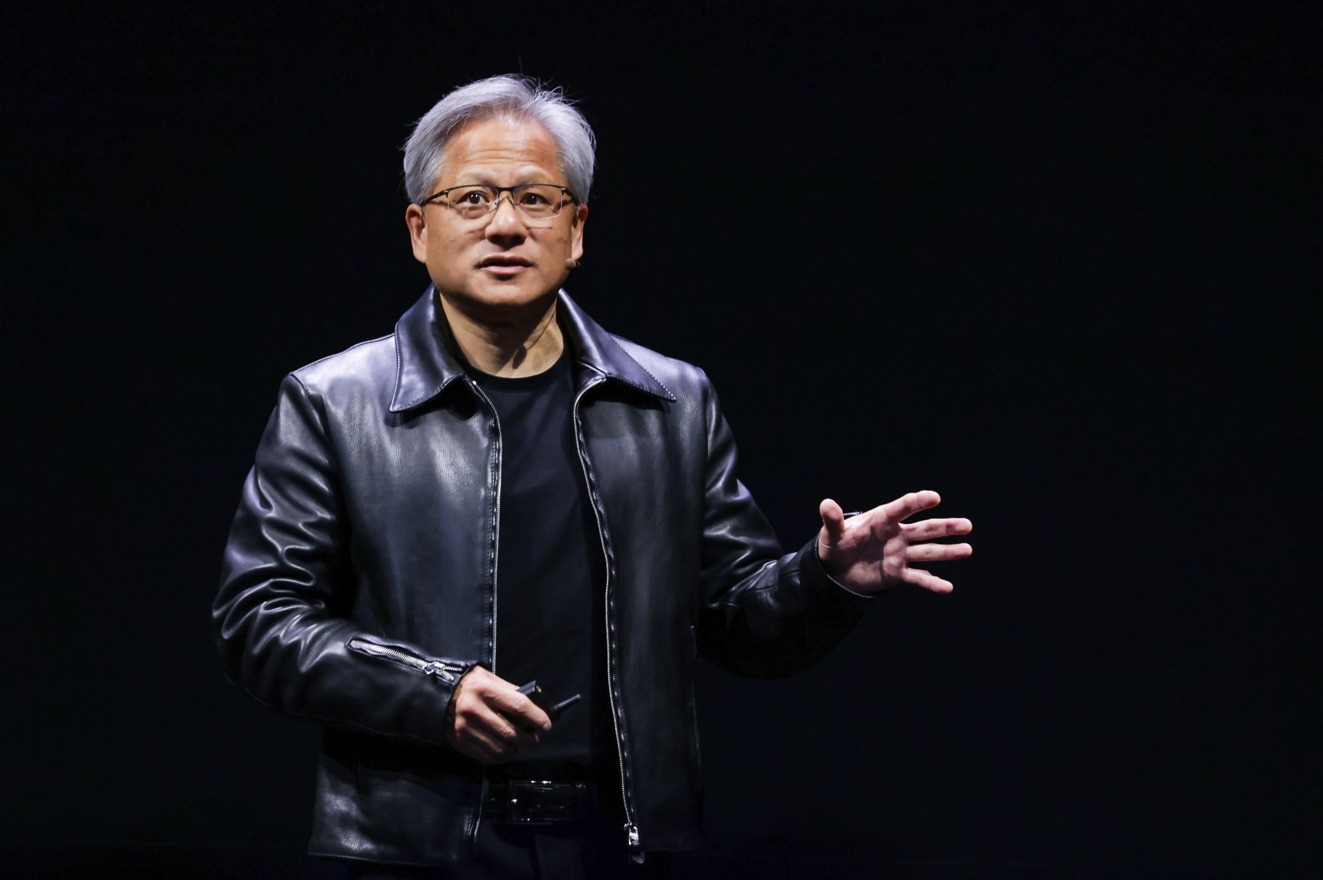 situs slot dan poker terpercaya Jensen Huang mengabaikan politik dan melakukan tur kuliner viral di Beijing