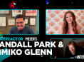 Randall Park dan Kimiko Glenn memberi tahu kami strategi mereka untuk bertahan dari skenario gaya Among Us 