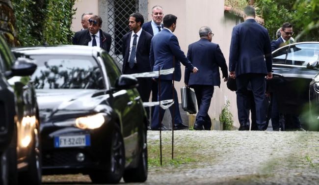 Iran menolak untuk menghentikan pekerjaan uranium di tengah pembicaraan AS yang sedang berlangsung