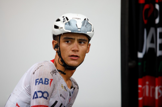 Isaac del Toro memenangkan etape Tour de France pertamanya dengan bantuan besar dari rekan setimnya Tadej Pogacar