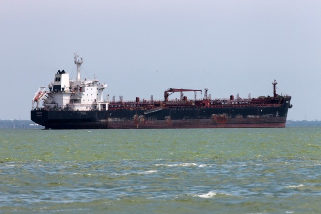 Trump memerintahkan blokade kapal tanker minyak yang terkena sanksi terkait dengan Venezuela