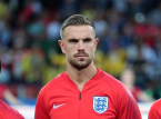 Gelandang Inggris Jordan Henderson cedera pergelangan tangan saat melompati tanda iklan selama perayaan
