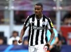 Newcastle menolak tawaran pemecahan rekor £ 120 juta untuk Alexander Isak dari Liverpool