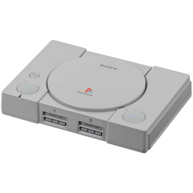 Penggemar membangun PlayStation ulang tahun ke-30 khusus dengan perangkat keras PC kelas atas