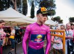 Jonathan Milan memenangkan Tour de France etape 17 dalam sprint dengan kecelakaan besar di akhir