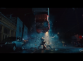 Riri Williams keluar dari lift dan membuat baju besi di trailer pertama Ironheart 
