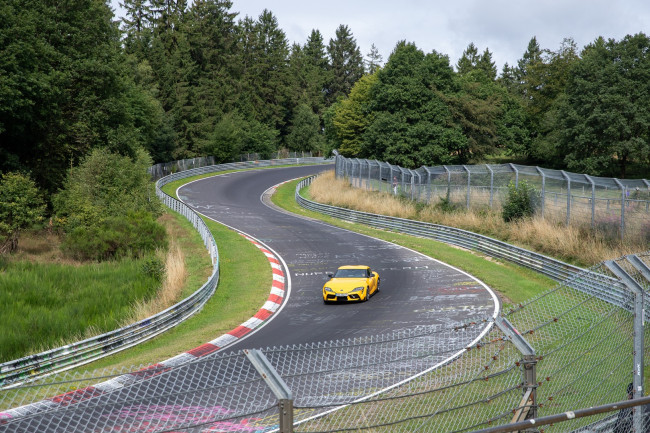 Max Verstappen mengonfirmasi bahwa dia akan berpartisipasi di Nürburgring 24 Hours di Nordshleife