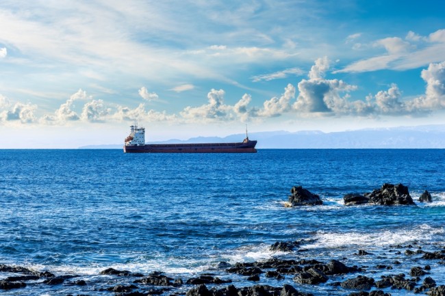 Uni Eropa memberikan sanksi kepada 41 kapal lagi di armada bayangan Rusia