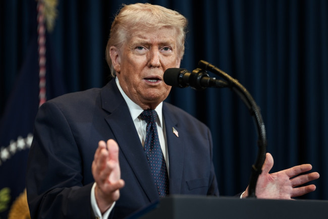 Trump mengkritik Iran atas biaya kapal tanker di Selat Hormuz: "Mereka lebih baik tidak"