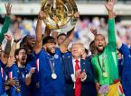 Donald Trump mengebom foto kemenangan Chelsea dan Internet bereaksi
