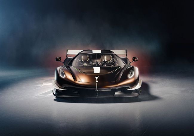 Koenigsegg menghadirkan megacar terbarunya, Sadair's Spear