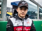 Mantan penggerak F1 Alfa Romeo/Sauber Zhou Guanyu bergabung dengan Cadillac sebagai penggerak cadangan
