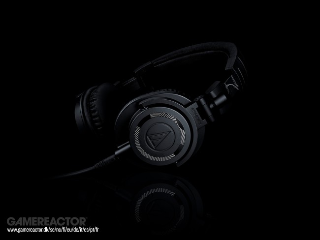 Audio-Technica ATH-ADX7000 adalah headphone termewah merek Jepang hingga saat ini