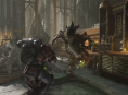 Tonton gergaji mesin Titus melalui gerombolan Tyranid di gameplay Warhammer 40,000: Space Marine 2 baru