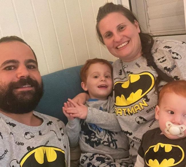 Hamas mengatakan akan mengembalikan jenazah keluarga Bibas pada hari Kamis