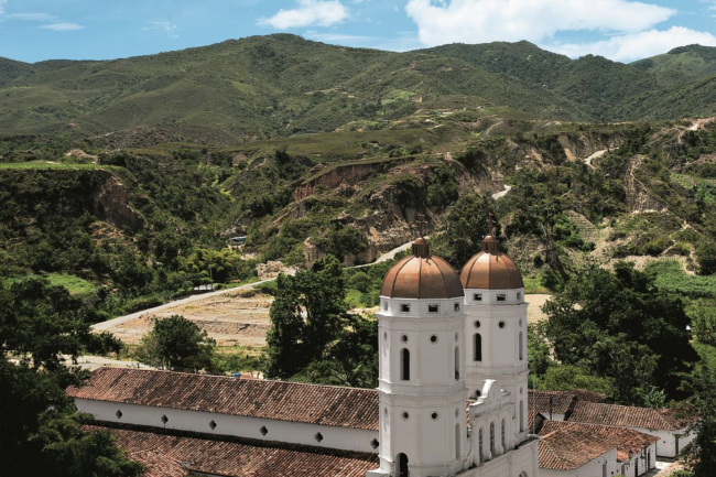 Kecelakaan pesawat di Kolombia menewaskan 15 orang, termasuk kandidat politik