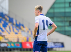 Jesse Derry dari Chelsea dibawa ke rumah sakit selama debut Liga Premier, memposting di Instagram setelah gegar otak kepala