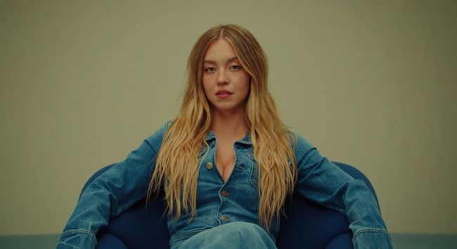 Sydney Sweeney tentang memerankan gadis Bond: "Saya pikir saya akan lebih bersenang-senang sebagai James Bond"