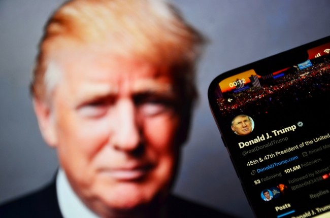 Trump mengecam Brussels denda pada Musk sebagai "yang jahat": Eropa menuju "arah yang buruk"