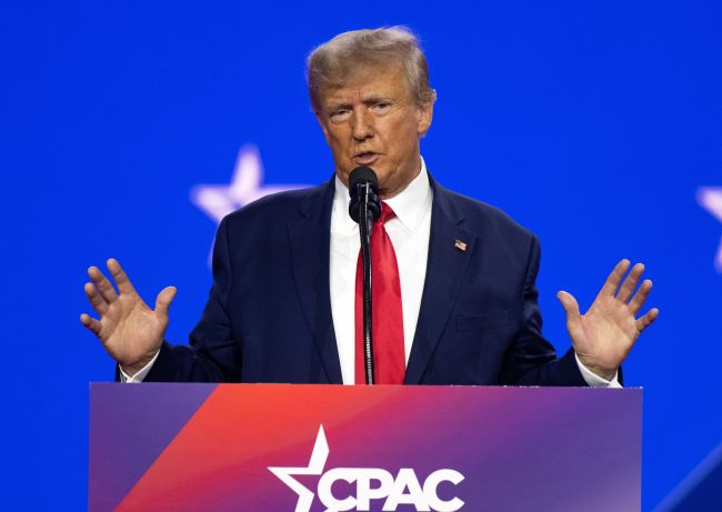 Trump mengatakan dia lebih suka kesepakatan nuklir dengan Iran daripada "mengebom neraka"
