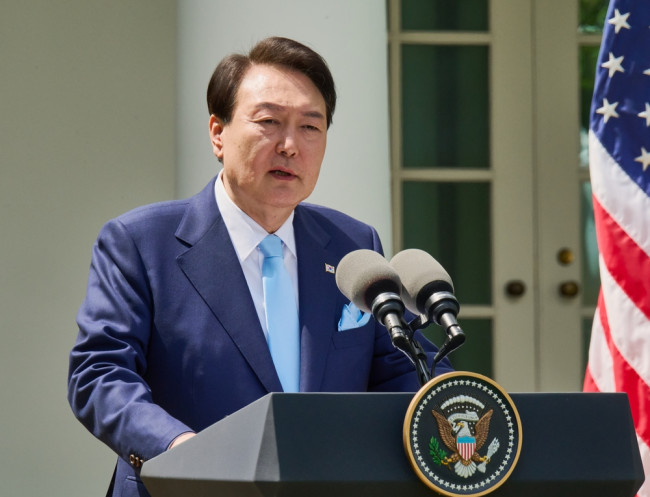 Pengadilan Korea Selatan menjatuhkan hukuman seumur hidup kepada mantan presiden Yoon karena pemberontakan