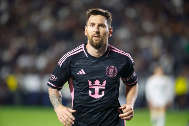 MLS menggunakan tradisi sepak bola lama untuk meningkatkan pemirsa di AS